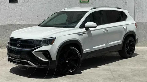 Volkswagen Taos Comfortline usado (2023) color Blanco precio $409,000