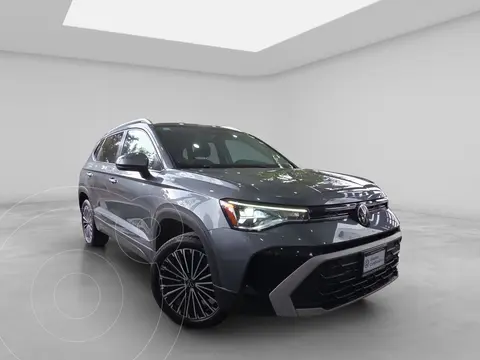 Volkswagen Taos Comfortline usado (2025) color Gris Oscuro precio $499,900