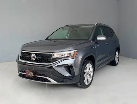 Volkswagen Taos Comfortline Plus usado (2024) color Gris precio $389,000