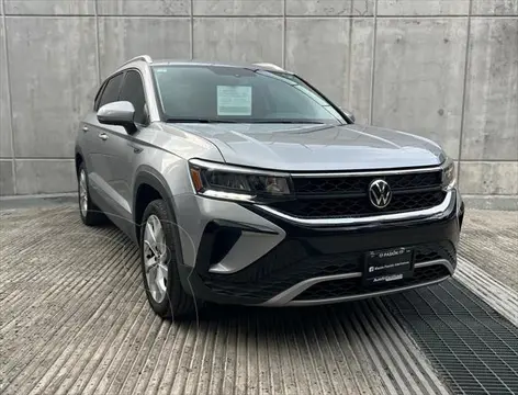 Volkswagen Taos Comfortline Plus usado (2024) color Gris precio $500,000