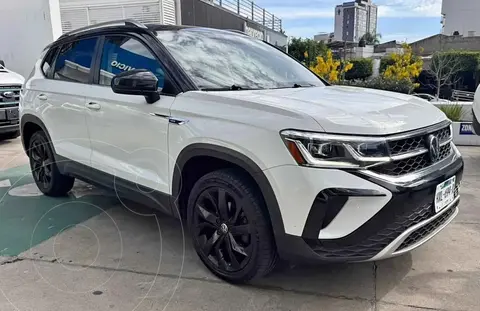 Volkswagen Taos Comfortline usado (2023) color Blanco precio $449,000