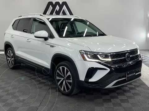 Volkswagen Taos Highline usado (2022) color Blanco precio $409,999