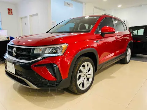 Volkswagen Taos Comfortline usado (2022) color Rojo financiado en mensualidades(enganche $89,800 mensualidades desde $7,004)