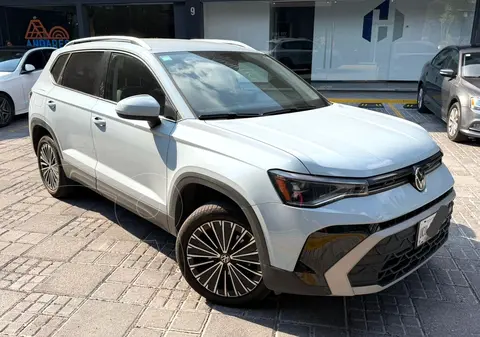Volkswagen Taos Comfortline usado (2025) color Gris precio $465,000