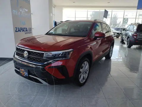 Volkswagen Taos Comfortline Plus usado (2024) color Rojo financiado en mensualidades(enganche $132,162 mensualidades desde $10,106)
