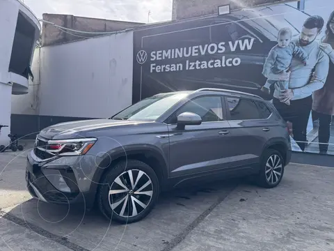 Volkswagen Taos Highline usado (2022) color Gris precio $434,999