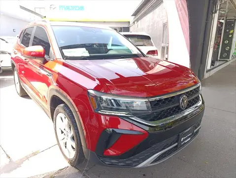 Volkswagen Taos Comfortline Plus usado (2024) color Rojo Cobrizo financiado en mensualidades(enganche $102,600 mensualidades desde $11,852)
