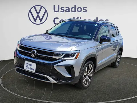Volkswagen Taos Highline usado (2024) color Plata financiado en mensualidades(enganche $135,133 mensualidades desde $10,338)