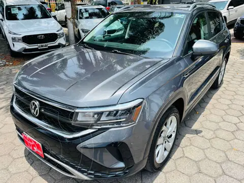 Volkswagen Taos Comfortline usado (2021) color Gris precio $357,000