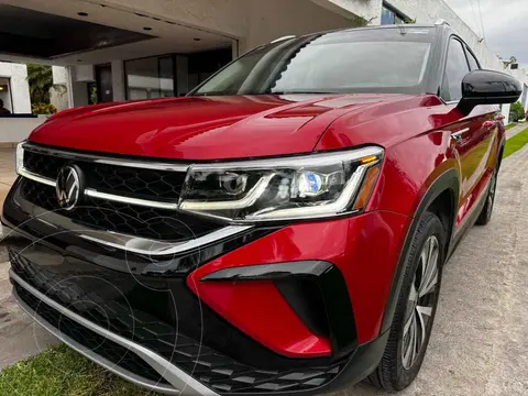 Volkswagen Taos Highline usado (2024) color Rojo precio $499,000