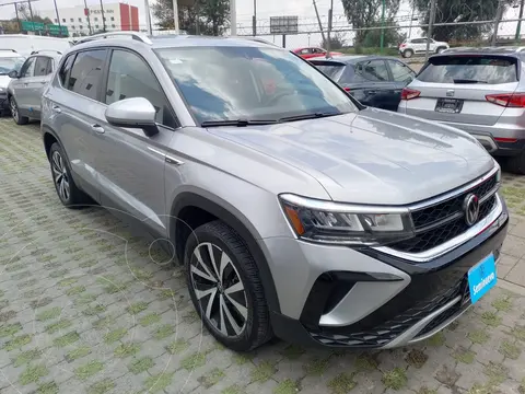 Volkswagen Taos Comfortline usado (2023) color Gris precio $420,000