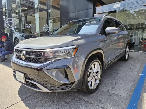 Volkswagen Taos Comfortline usado (2021) color Gris precio $369,000