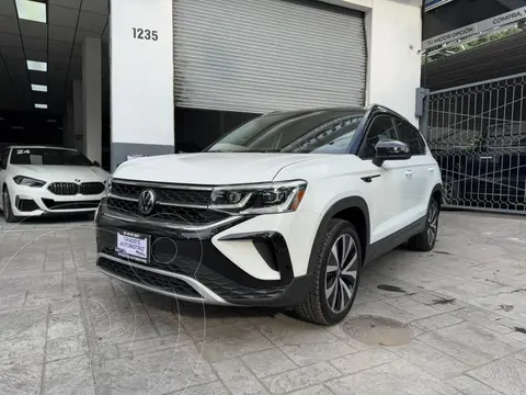 Volkswagen Taos Highline usado (2024) color Blanco precio $484,900