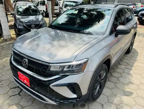Volkswagen Taos Trendline usado (2023) color Gris financiado en mensualidades(enganche $112,606 mensualidades desde $10,002)