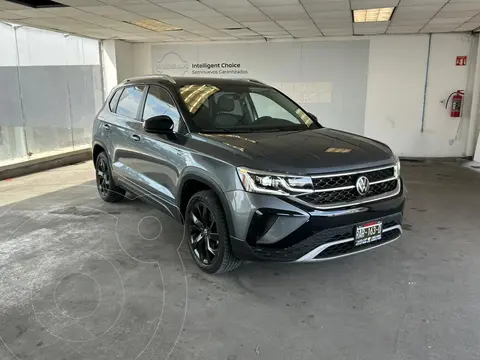 Volkswagen Taos Highline usado (2023) color Gris Oscuro precio $479,800