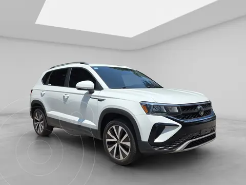 Volkswagen Taos Comfortline usado (2023) color Blanco financiado en mensualidades(enganche $108,728 mensualidades desde $9,913)