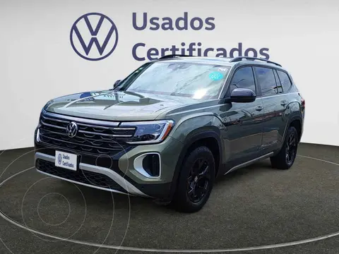 Volkswagen Teramont Peak Edition usado (2024) color Verde financiado en mensualidades(enganche $245,250 mensualidades desde $18,762)