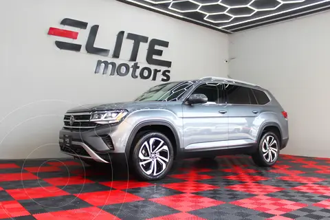 Volkswagen Teramont Highline usado (2022) color Gris Platino precio $814,900
