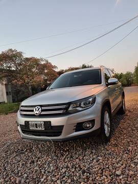 foto Volkswagen Tiguan 2.0 TSi Premium Aut usado (2014) color Gris precio $2.750.000