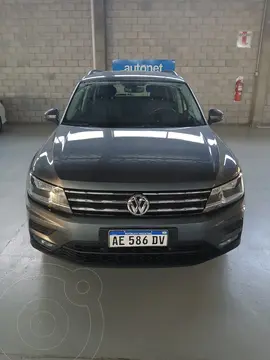 Volkswagen Tiguan TIGUAN ALLSPACE 2.0T HIGHLINE  AUT usado (2021) color Gris Oscuro precio $40.000.000