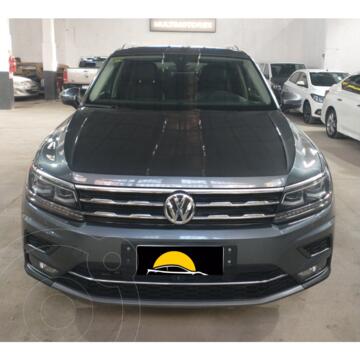 Volkswagen Tiguan Allspace 2.0 Highline Aut usado (2018) color Gris Platino precio $11.500.000
