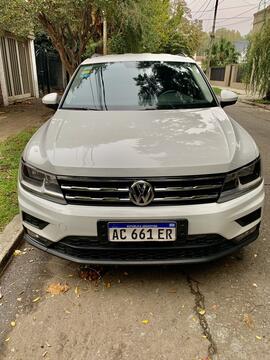 Volkswagen Tiguan Allspace 1.4 Trendline Aut usado (2018) color Blanco precio $6.250.000
