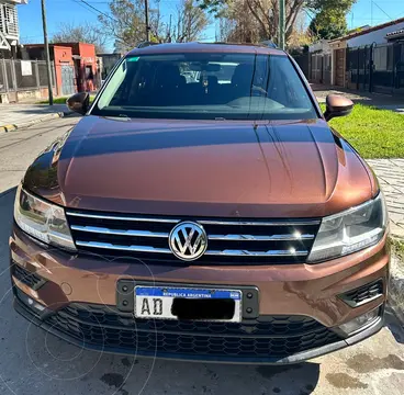 Volkswagen Tiguan Allspace 1.4 Trendline Aut usado (2019) color Marron precio $33.500.000