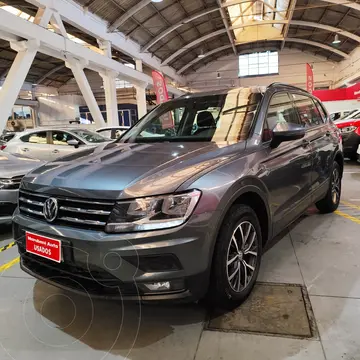 Volkswagen Tiguan 1.4L TSI Comfortline Aut usado (2022) color Gris precio $18.590.000