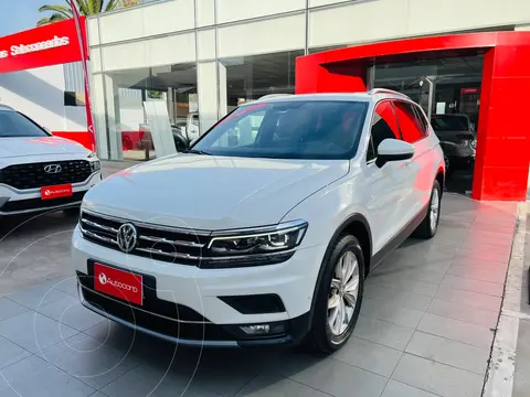 Volkswagen Tiguan 2.0L TSI Limited 4Motion Aut usado (2018) color Blanco precio $22.980.000
