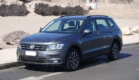 Volkswagen Tiguan 1.4L TSI Trendline 5A usado (2019) color Gris precio $13.000.000