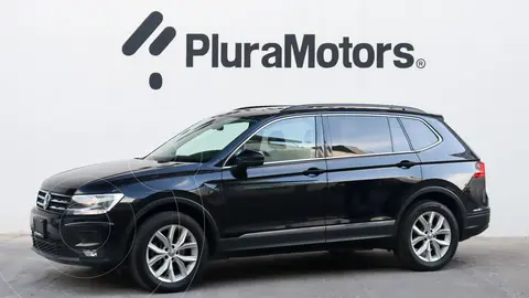 Volkswagen Tiguan Comfortline 5 Asientos usado (2021) color Negro financiado en mensualidades(enganche $87,780 mensualidades desde $7,479)