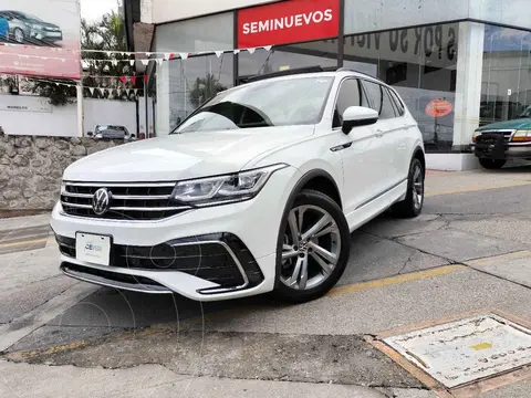 Volkswagen Tiguan 1.4L R-Line usado (2024) color Blanco precio $593,351