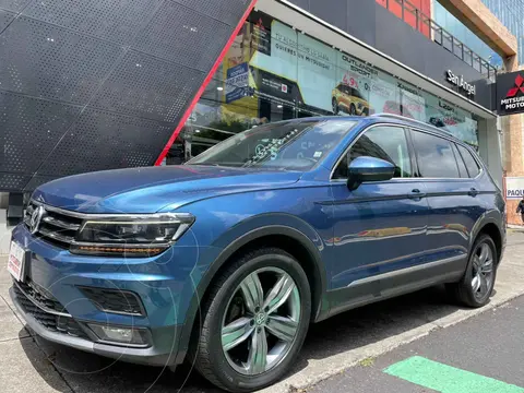 Volkswagen Tiguan Highline usado (2018) color Azul precio $379,000