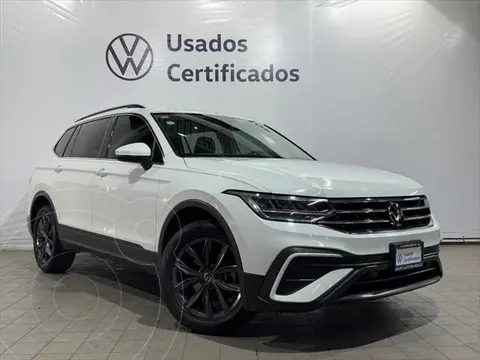 Volkswagen Tiguan Comfortline 5 Asientos usado (2023) color Blanco precio $569,000