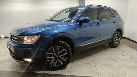Volkswagen Tiguan Comfortline 7 Asientos Tela usado (2018) color Azul financiado en mensualidades(enganche $71,500 mensualidades desde $7,053)