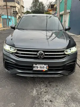 Volkswagen Tiguan 1.4L R-Line usado (2023) color Gris Platino precio $510,000