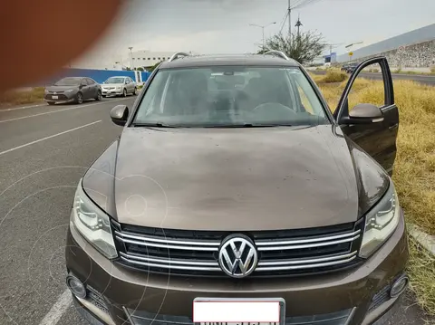 Volkswagen Tiguan Track & Fun 4Motion usado (2013) color Marron precio $210,000