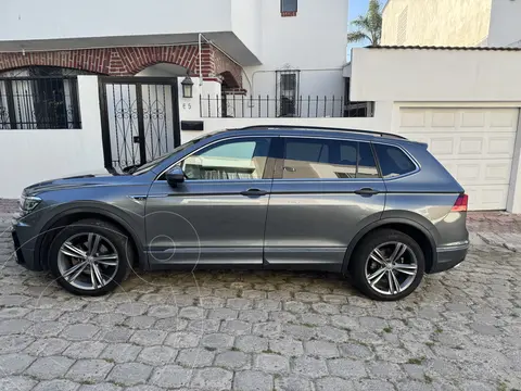 Volkswagen Tiguan 1.4L R-Line usado (2019) color Gris Platino precio $408,000