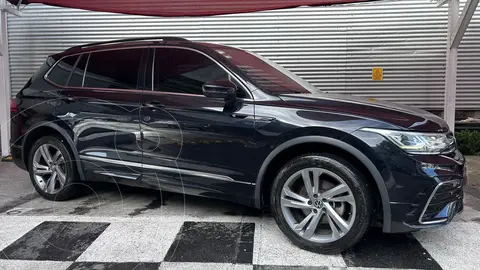 Volkswagen Tiguan Comfortline 5 Asientos usado (2022) color Negro precio $455,000