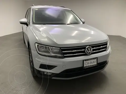 Volkswagen Tiguan Comfortline 5 Asientos Piel usado (2019) color Blanco financiado en mensualidades(enganche $75,000 mensualidades desde $11,800)