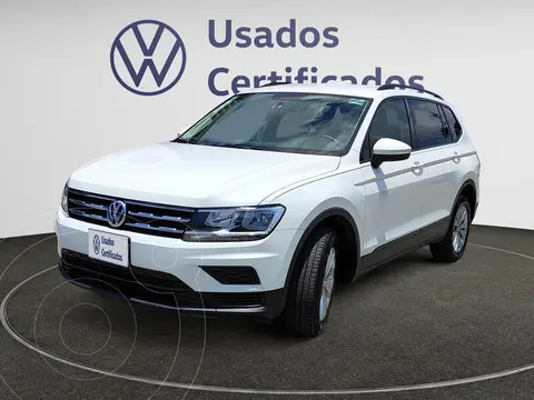 Volkswagen Tiguan Trendline Plus usado (2020) color Blanco financiado en mensualidades(enganche $100,552 mensualidades desde $7,692)