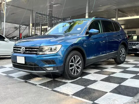 Volkswagen Tiguan Comfortline usado (2018) color Azul financiado en mensualidades(enganche $104,750 mensualidades desde $8,861)