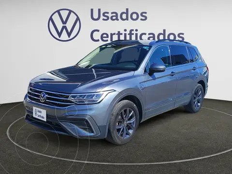 Volkswagen Tiguan Comfortline 7 Asientos usado (2023) color Gris financiado en mensualidades(enganche $148,758 mensualidades desde $11,380)