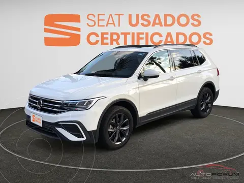 Volkswagen Tiguan Comfortline 5 Asientos usado (2023) color Blanco financiado en mensualidades(enganche $121,162 mensualidades desde $15,761)