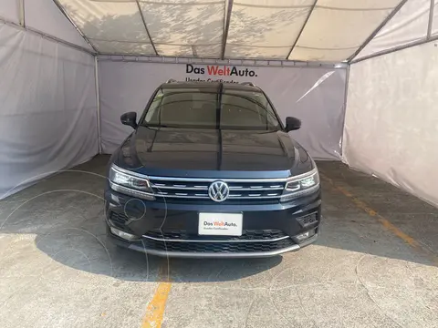 Volkswagen Tiguan Highline usado (2018) color Negro financiado en mensualidades(enganche $50,000)