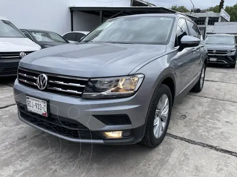 Volkswagen Tiguan Comfortline 5 Asientos usado (2021) color Plata financiado en mensualidades(enganche $25,661 mensualidades desde $14,400)