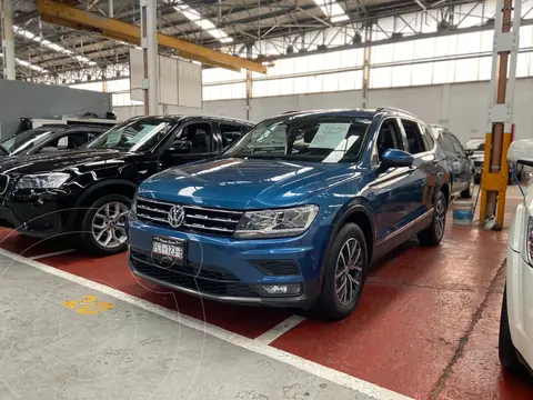 Volkswagen Tiguan Comfortline 7 Asientos Tela usado (2018) color Azul financiado en mensualidades(enganche $109,000 mensualidades desde $8,500)