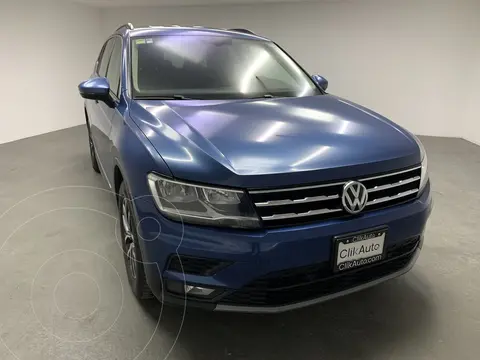 Volkswagen Tiguan Comfortline 5 Asientos Piel usado (2017) color Azul precio $433,000