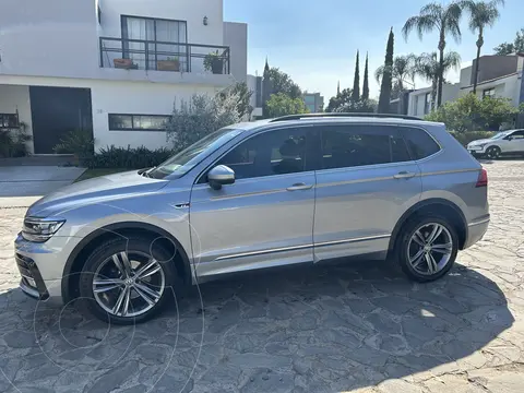 Volkswagen Tiguan 1.4L R-Line usado (2021) color Plata precio $460,000