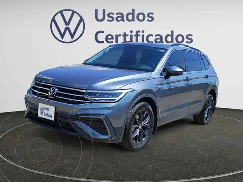 Volkswagen Tiguan Comfortline 5 Asientos usado (2024) color Gris precio $550,000